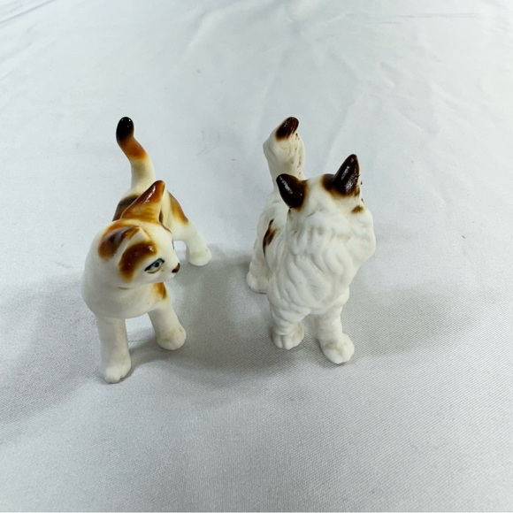 Bone China Calico and Persian Cat Figurines - Picture 8 of 8